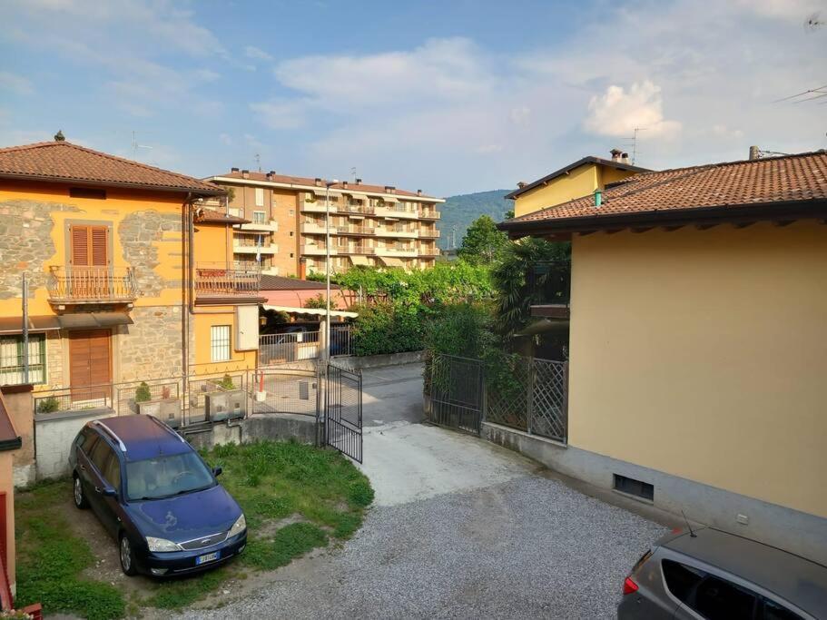 Holiday House - Leo & Malu Sarnico Exterior photo